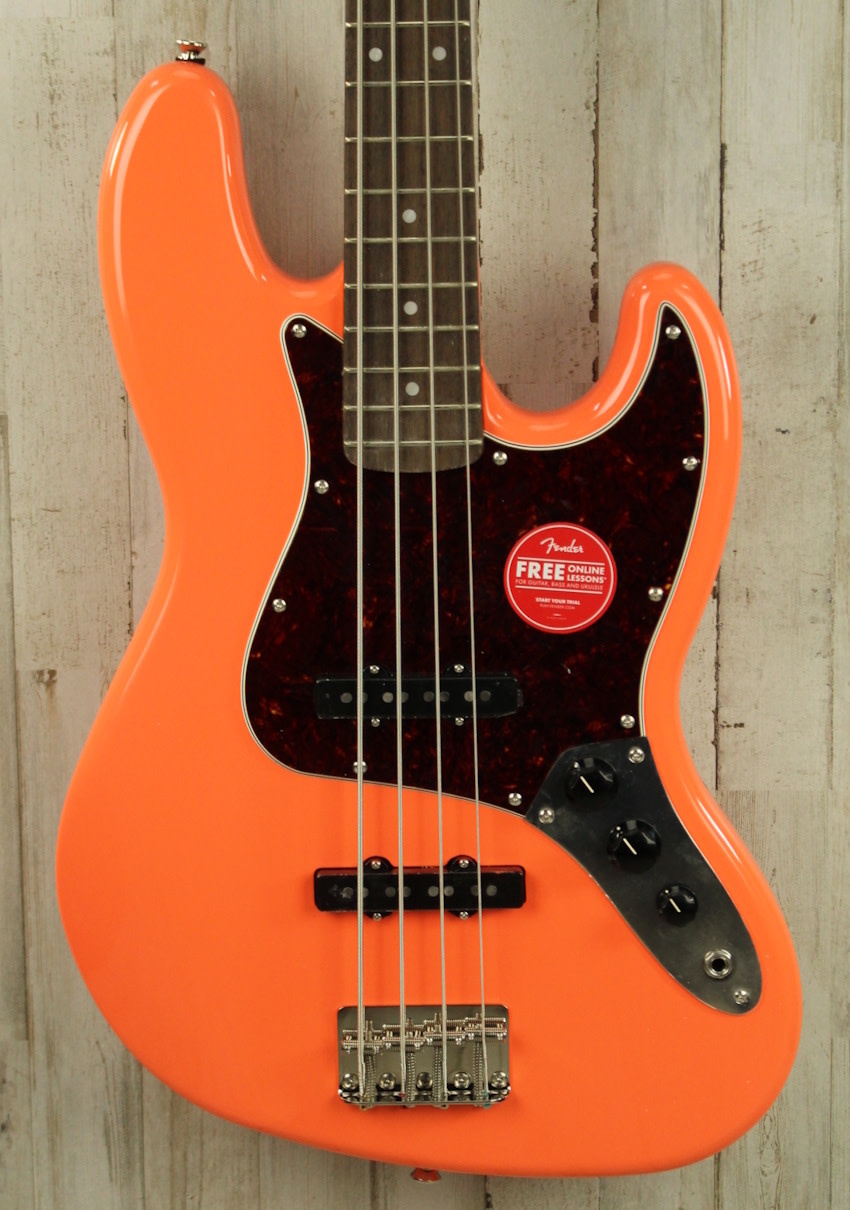 DEMO Squier Classic Vibe '60s Jazz Bass - Tahitian Coral (015