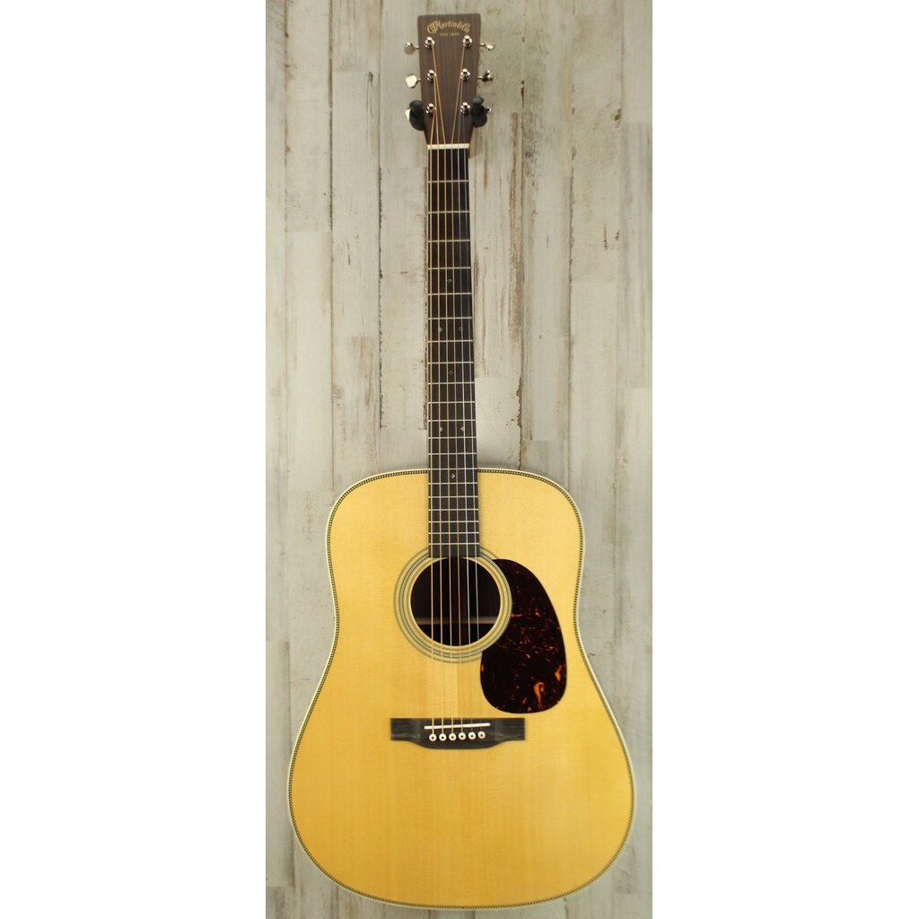 Martin NEW Martin Standard Series HD-28 - Natural w/ Aging Toner (417)