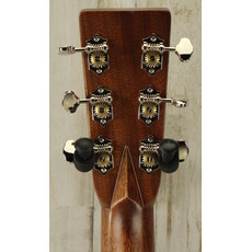 Martin NEW Martin Standard Series HD-28 - Natural w/ Aging Toner (065)