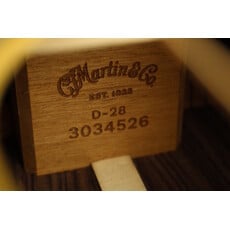 Martin NEW Martin Standard Series D-28 - Natural w/ Aging Toner (526)