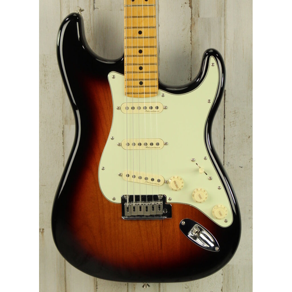 Fender USED Fender Player Plus Stratocaster (028)