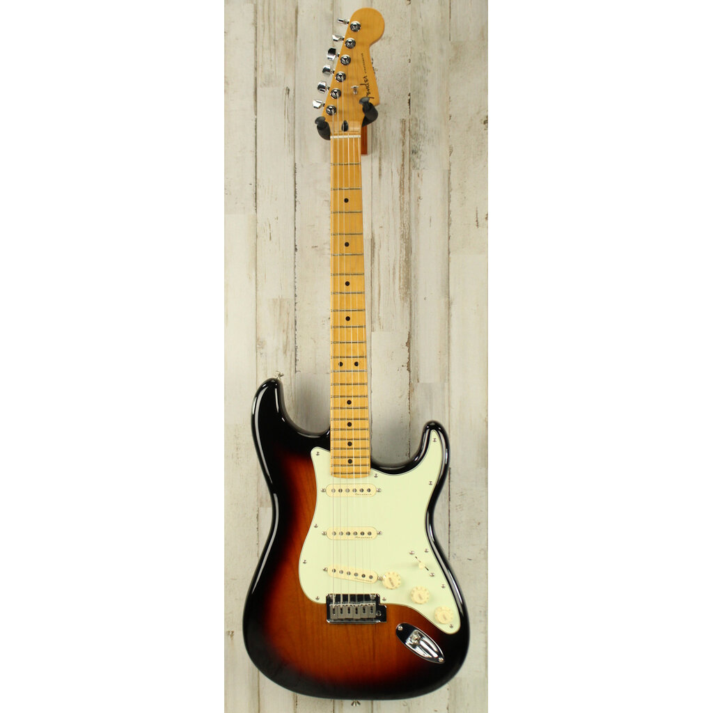 Fender USED Fender Player Plus Stratocaster (028)