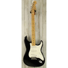 Fender USED 2004 Fender American Series Stratocaster (306)