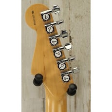 Fender USED 2004 Fender American Series Stratocaster (306)