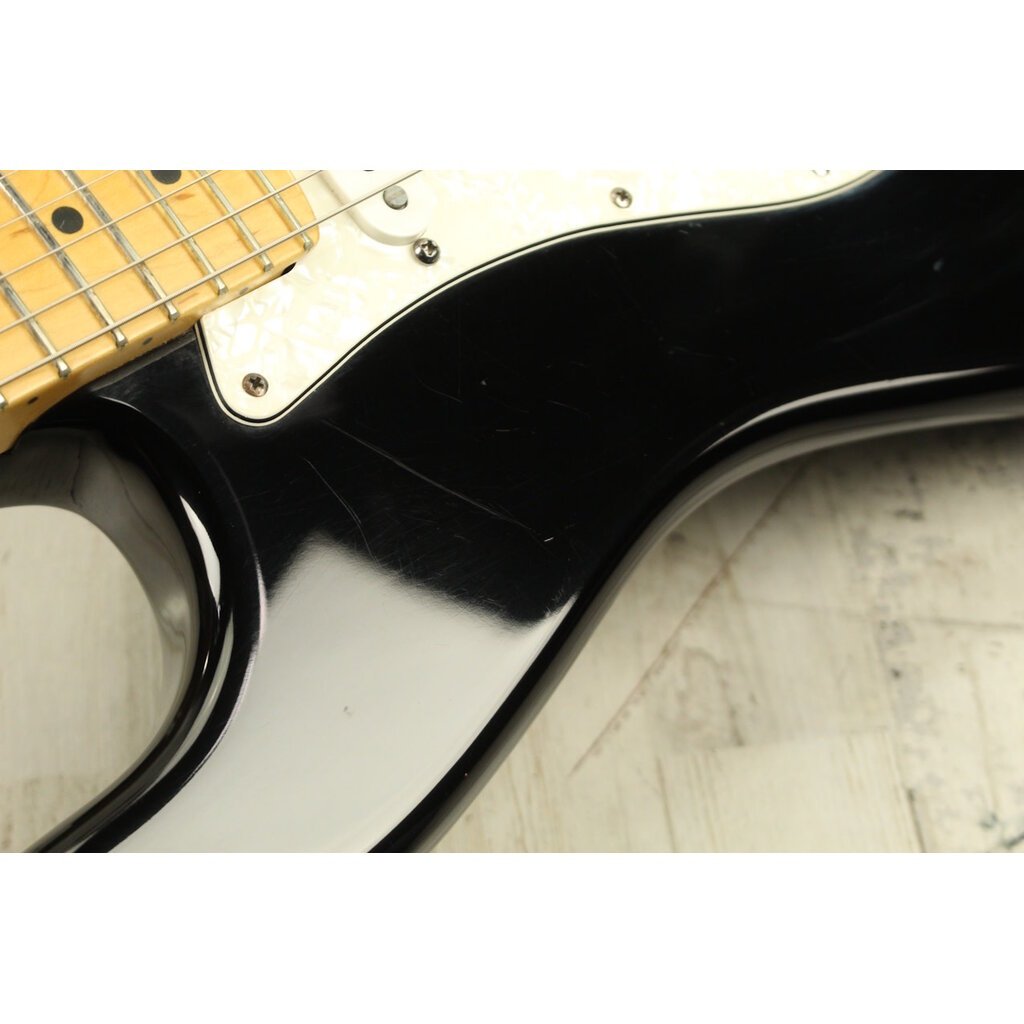 Fender USED 2004 Fender American Series Stratocaster (306)