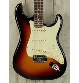 Fender USED Fender 2022 American Ultra Stratocaster (171)