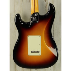 Fender USED Fender 2022 American Ultra Stratocaster (171)