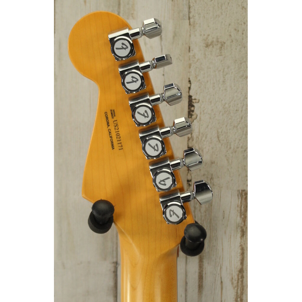 Fender USED Fender 2022 American Ultra Stratocaster (171)