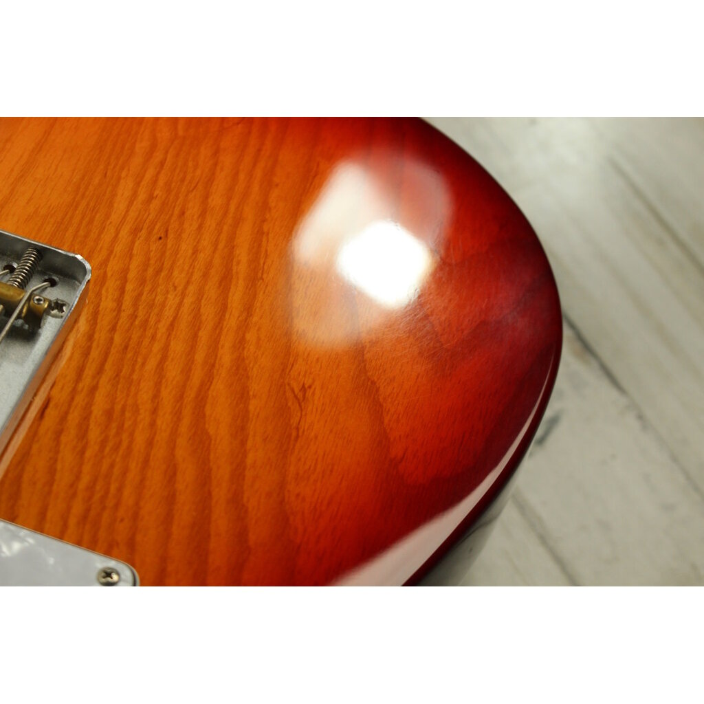 Fender USED 2017 Fender Special Edition Deluxe Ash Telecaster (611)