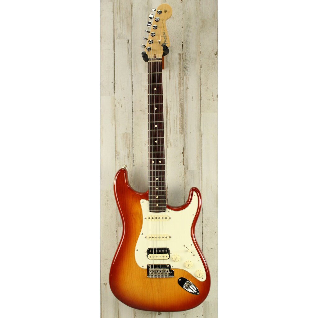 Fender USED Fender American Professional Stratocaster HSS (925)