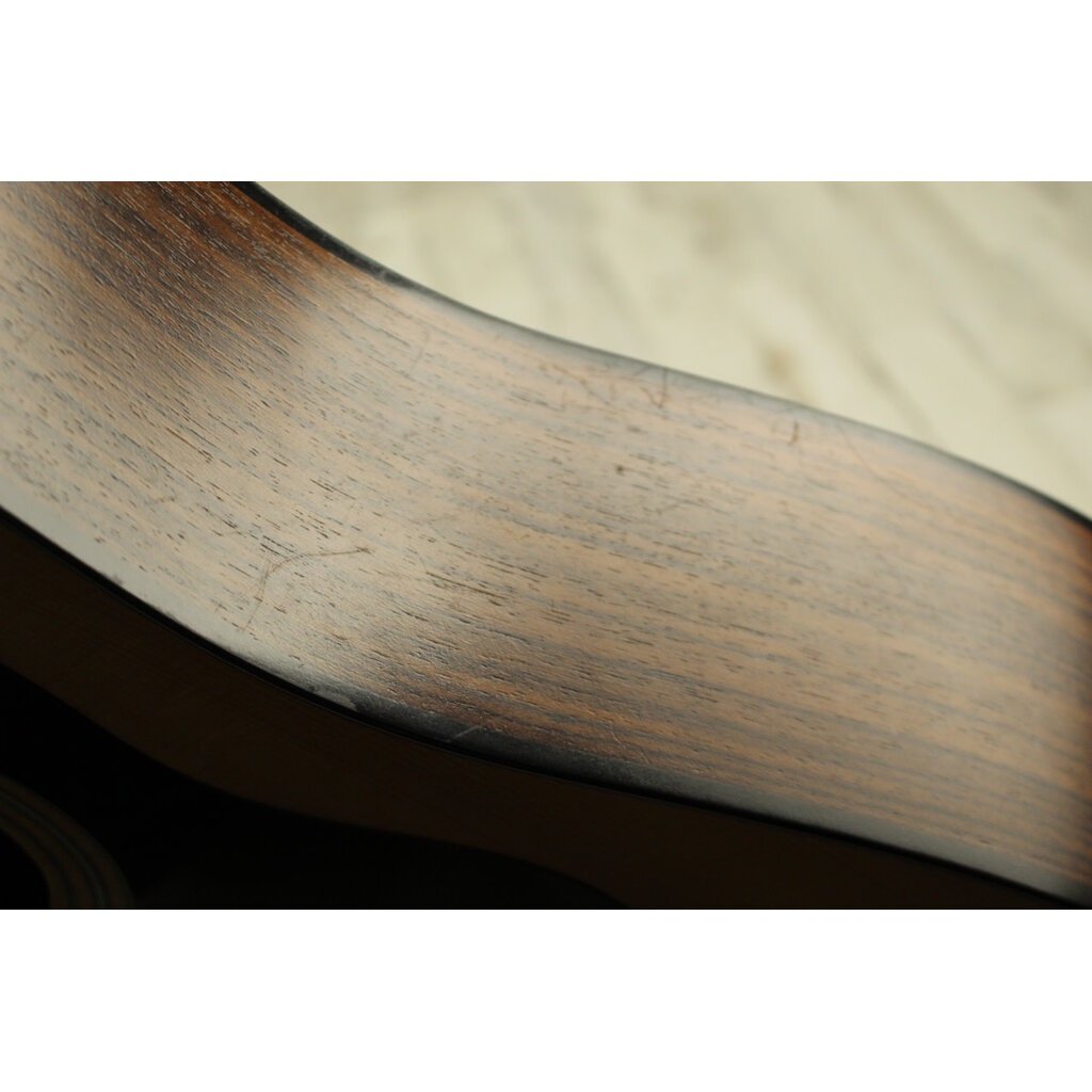 Taylor USED Taylor 110e (324)