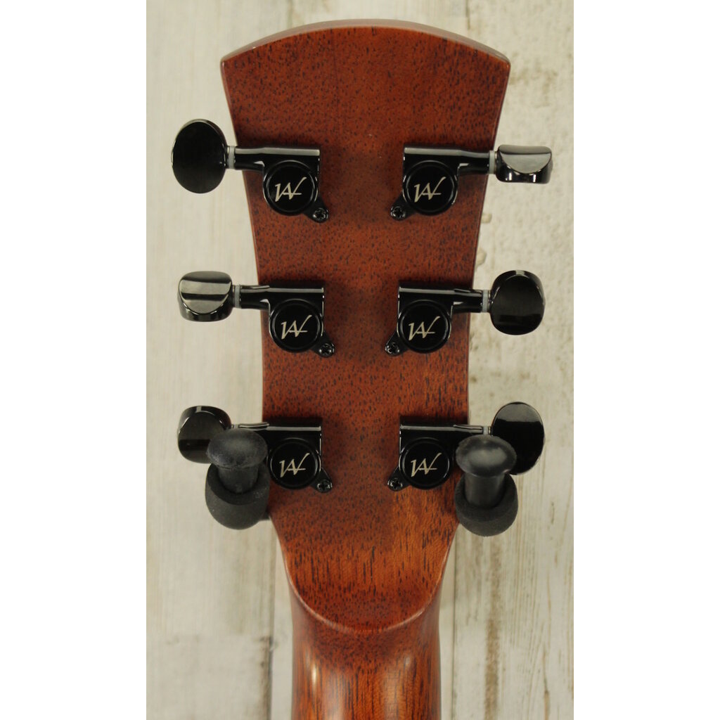 Andrew White USED Andrew White D 110 (230)