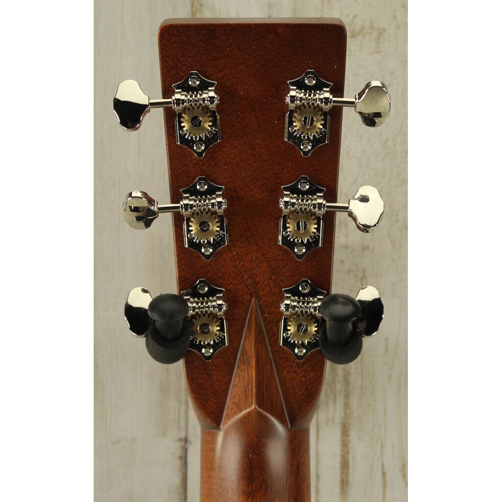 Martin NEW Martin Standard Series HD-28 - Natural w/ Aging Toner (503)