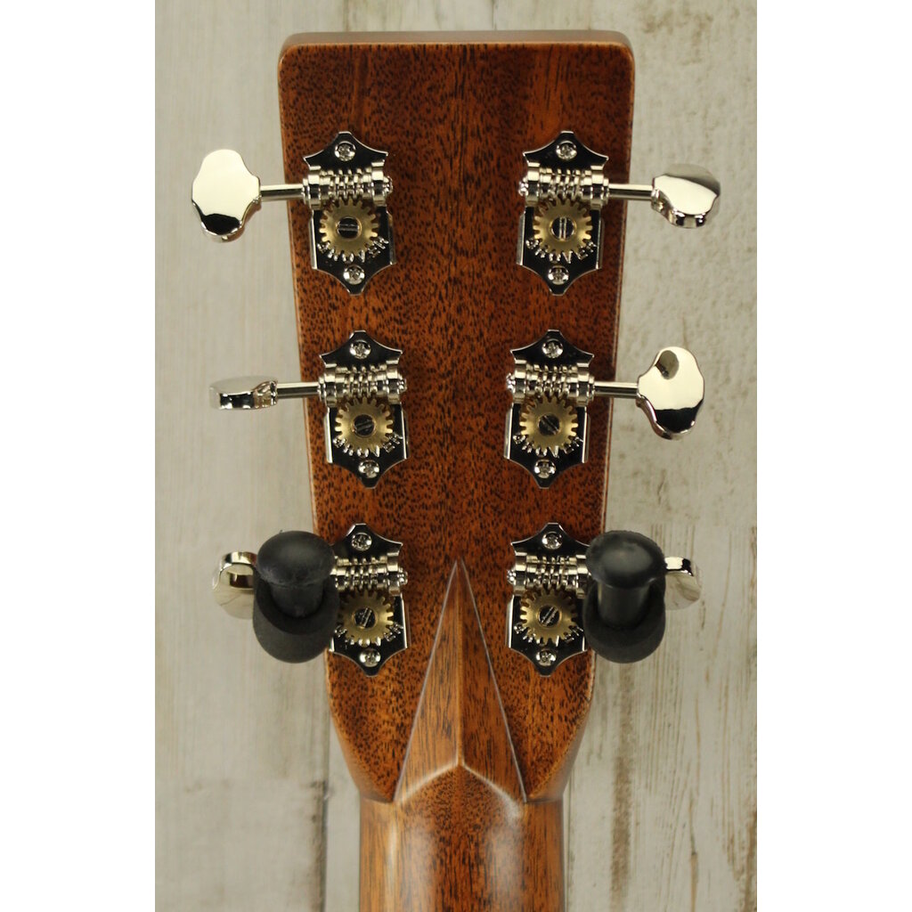 Martin NEW Martin Standard Series D-28 - Natural w/ Aging Toner (646)