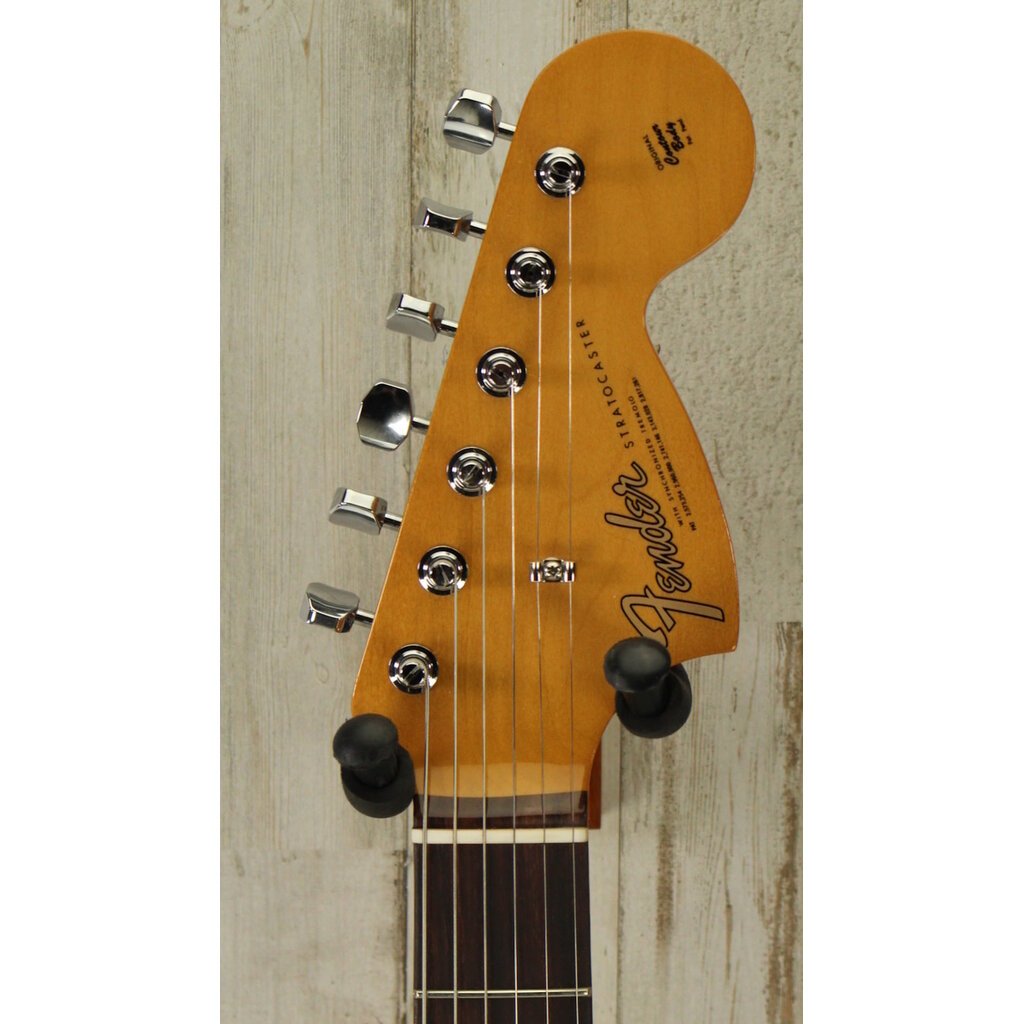 Fender DEMO Fender Vintera III Late '60s Stratocaster - 3-Color Sunburst (217)