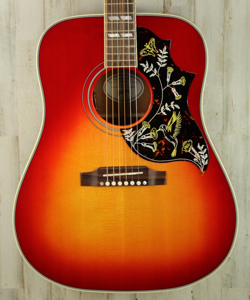 NEW Gibson Hummingbird Standard - Vintage Cherry Sunburst (137