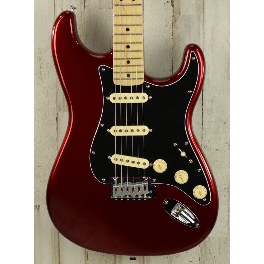 Fender USED 2025 Fender Standard Stratocaster (690)