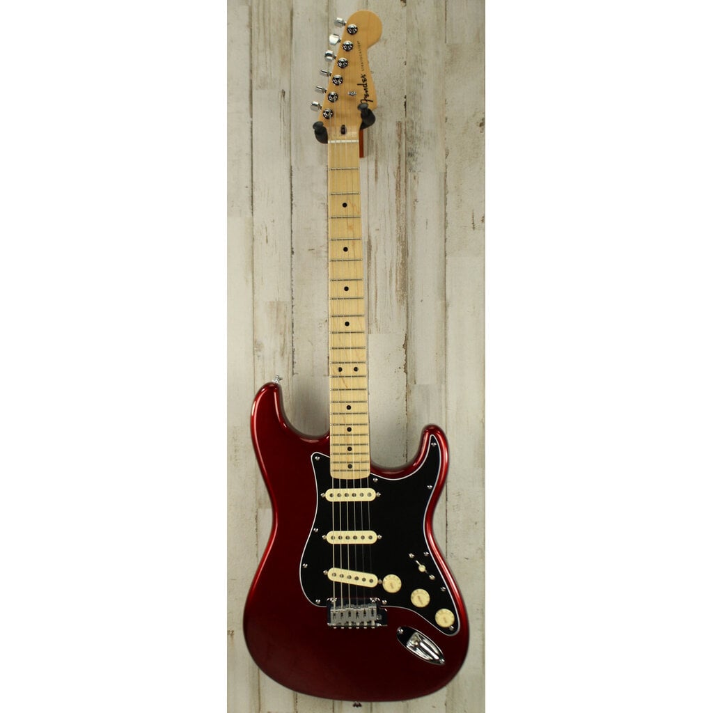 Fender USED 2025 Fender Standard Stratocaster (690)
