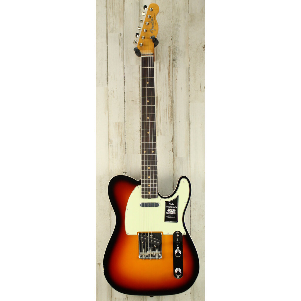 Fender DEMO Fender Limited Edition Vintera III Early '60s Telecaster Custom - 3-Color Sunburst (742)