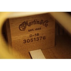 Martin NEW Martin Standard Series D-18 - Natural w/ Aging Toner (376)