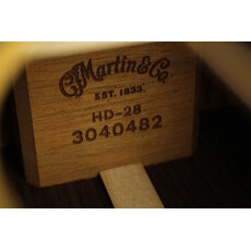 Martin NEW Martin Standard Series HD-28 - Natural w/ Aging Toner (482)