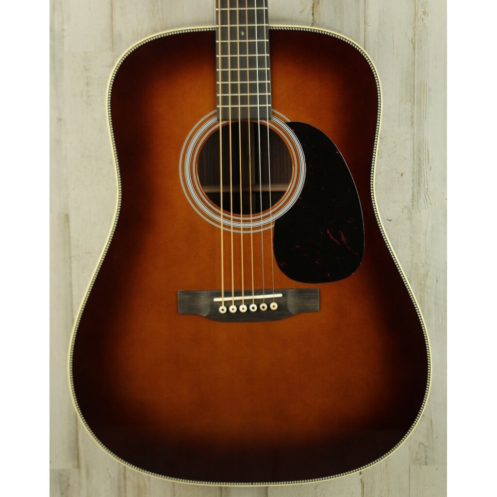Martin NEW Martin Standard Series HD-28 - 1933 Ambertone (837)