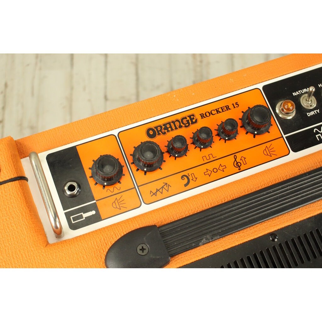 Orange USED Orange Rocker 15 Combo (617)