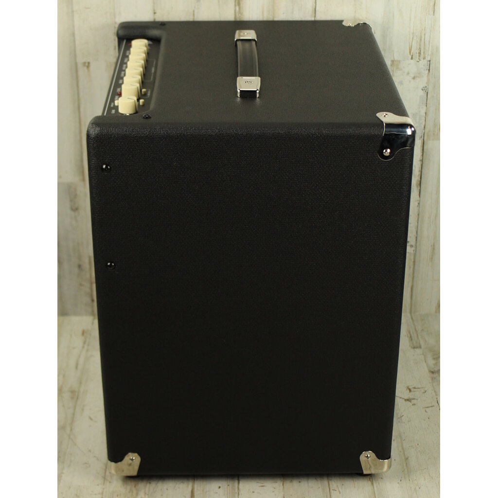 Fender DEMO Fender Rumble 100 V3 (230)