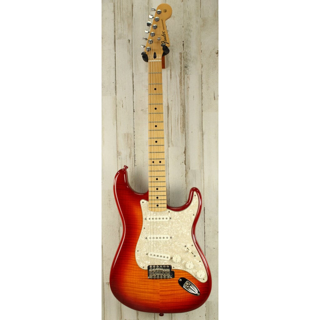 Fender USED Fender Standard Stratocaster Plus Top (476)