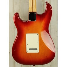 Fender USED Fender Standard Stratocaster Plus Top (476)