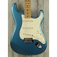 Fender USED 2010 Fender Standard Stratocaster (279)