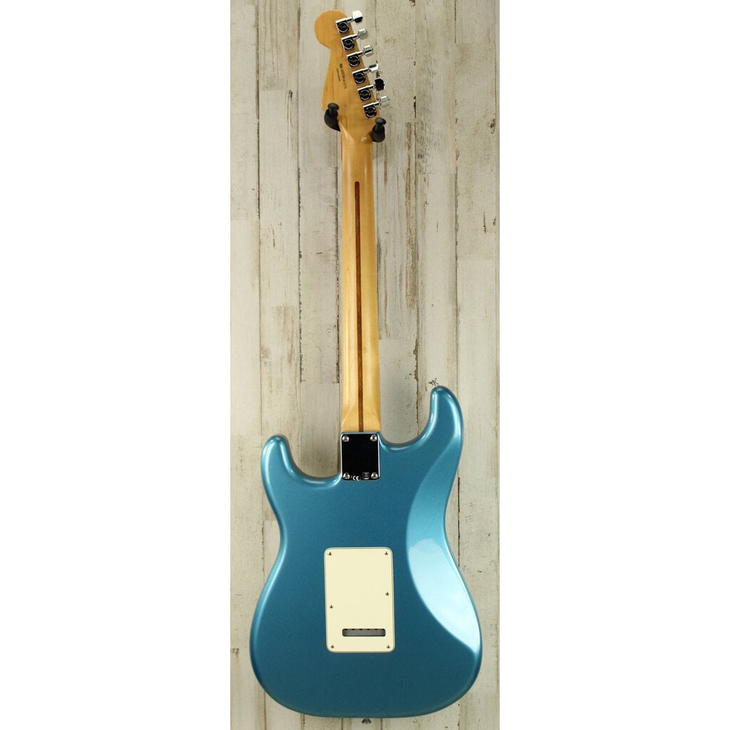 Fender USED 2010 Fender Standard Stratocaster (279)