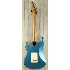 Fender USED 2010 Fender Standard Stratocaster (279)