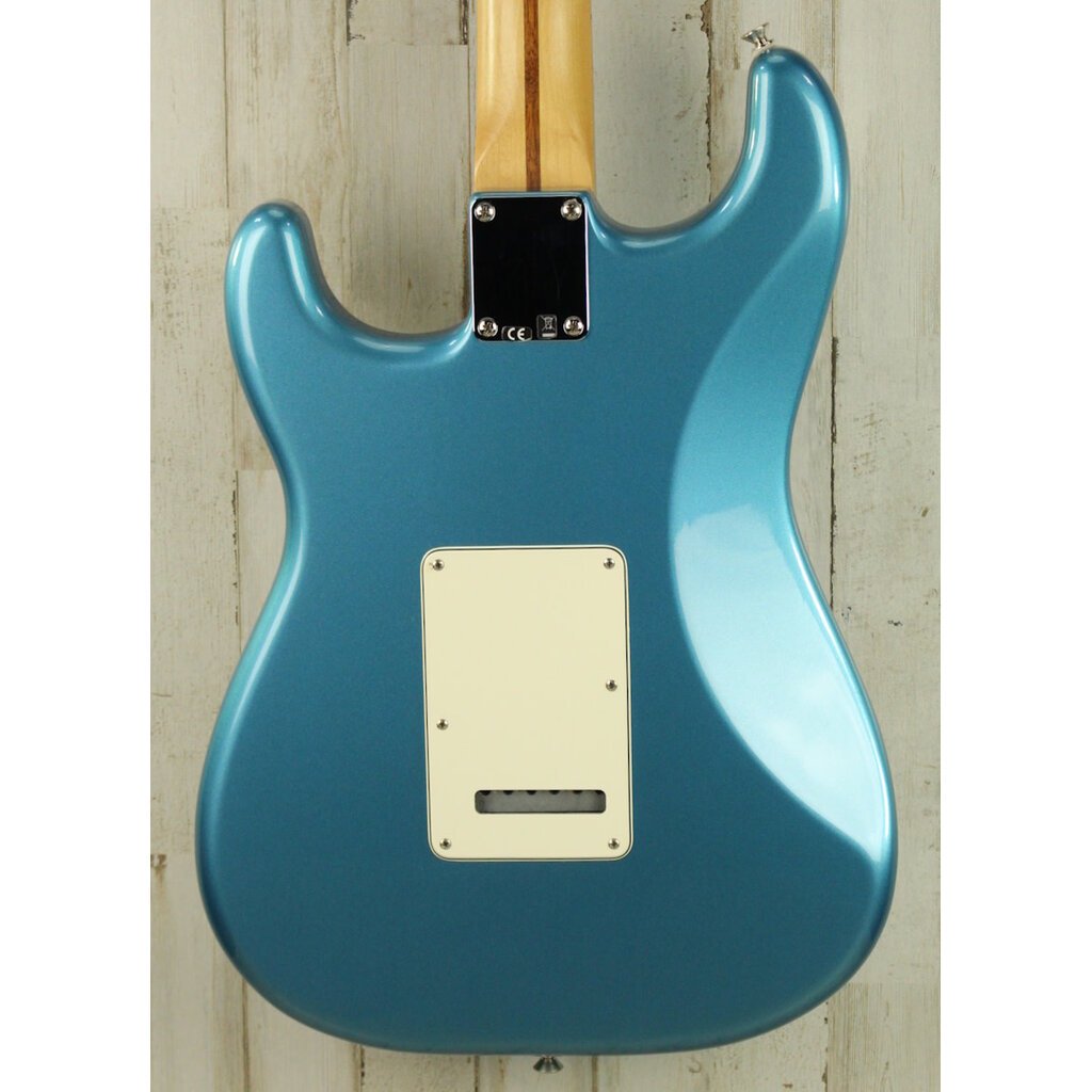 Fender USED 2010 Fender Standard Stratocaster (279)