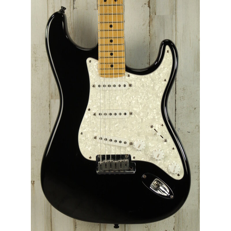 Fender USED 2004 Fender American Series Stratocaster (306)