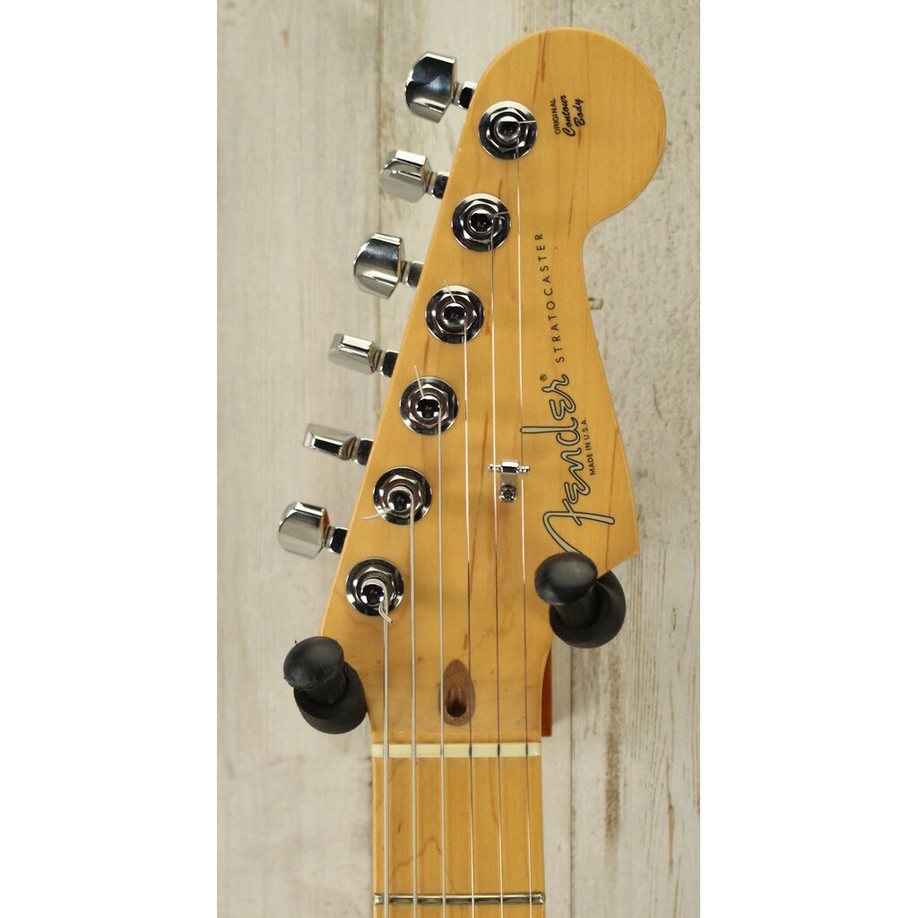 Fender USED 2004 Fender American Series Stratocaster (306)