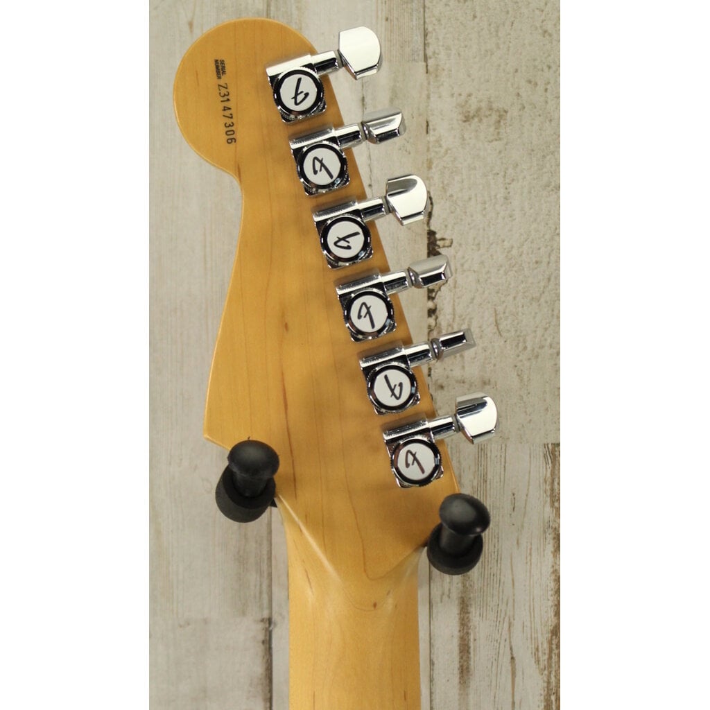 Fender USED 2004 Fender American Series Stratocaster (306)
