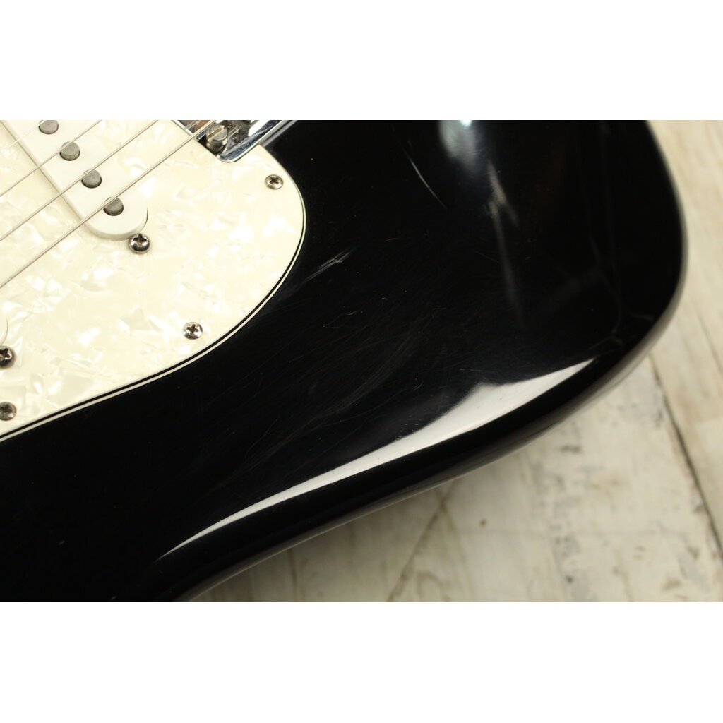 Fender USED 2004 Fender American Series Stratocaster (306)
