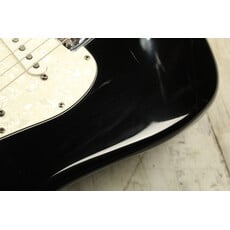 Fender USED 2004 Fender American Series Stratocaster (306)