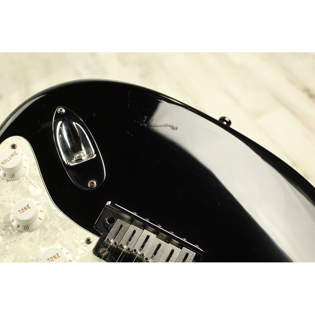 Fender USED 2004 Fender American Series Stratocaster (306)