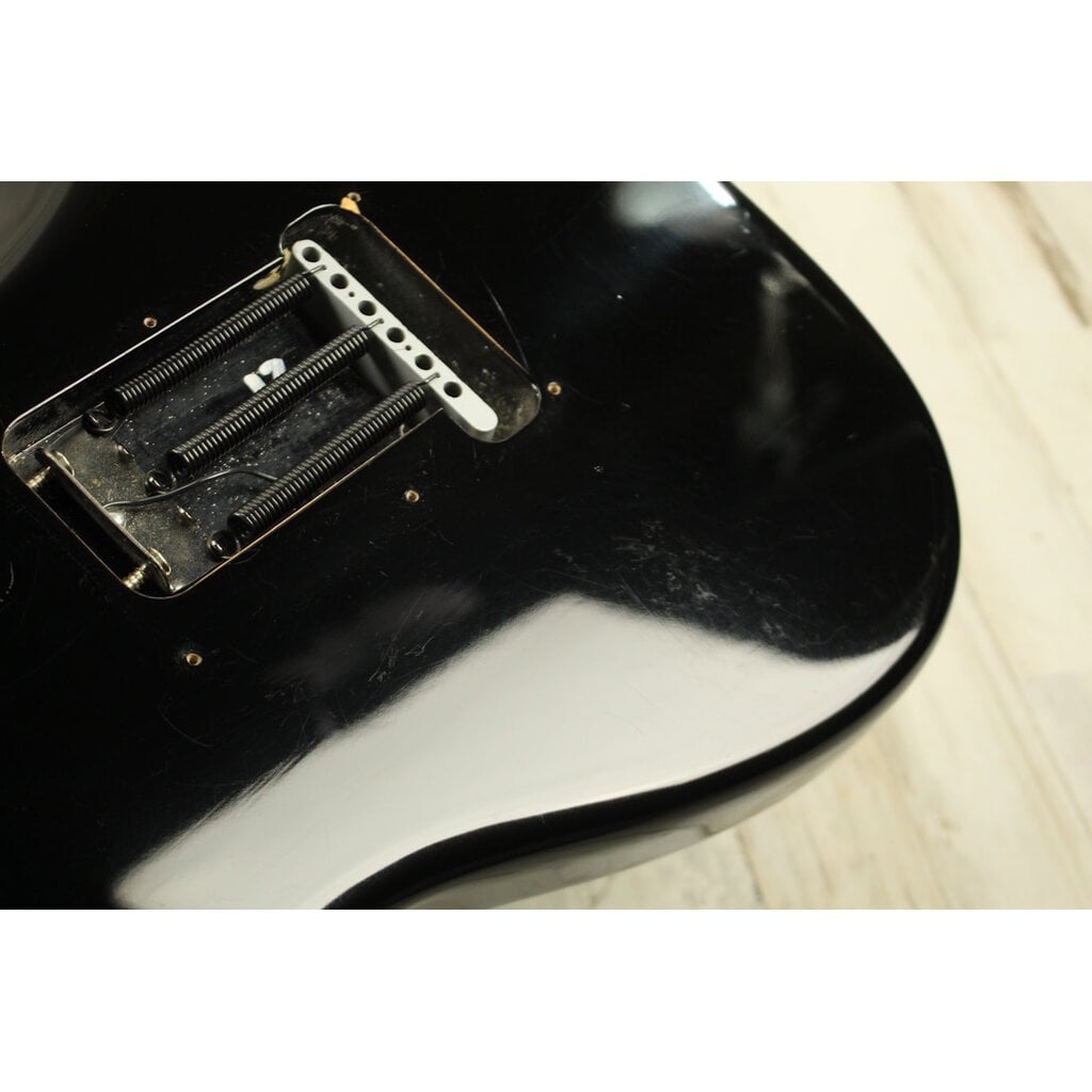 Fender USED 2004 Fender American Series Stratocaster (306)