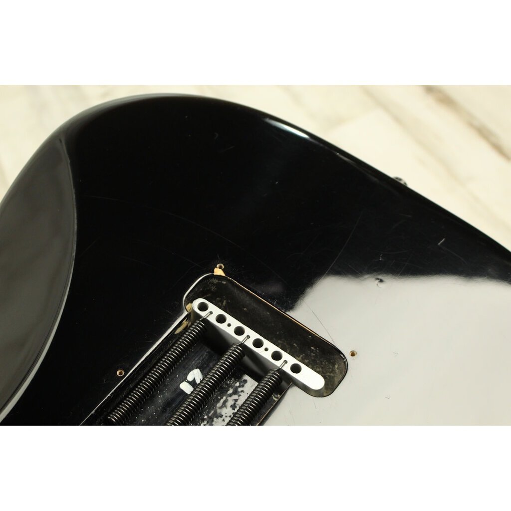 Fender USED 2004 Fender American Series Stratocaster (306)