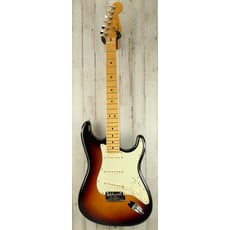 Fender USED 2019 Fender American Ultra Stratocaster (988)