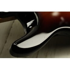 Fender USED 2019 Fender American Ultra Stratocaster (988)