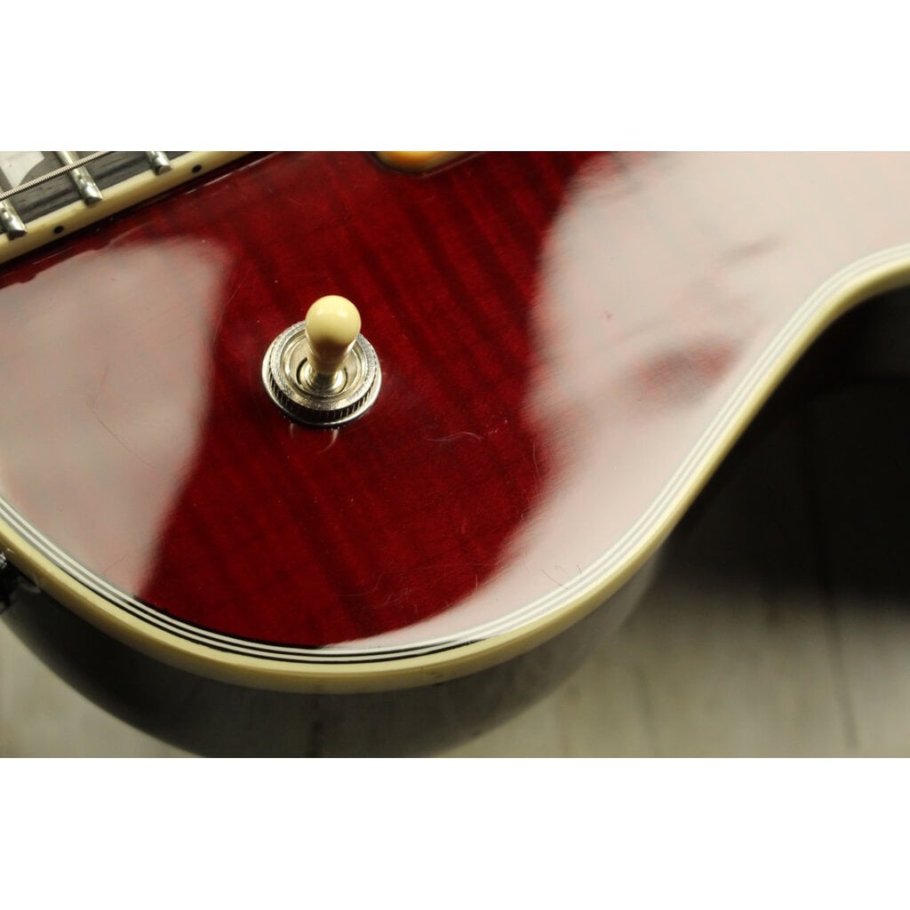 Sire USED Sire Larry Carlton L7V (643)