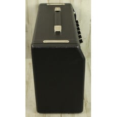 Fender DEMO Fender '68 Custom Vibro Champ Reverb (678)