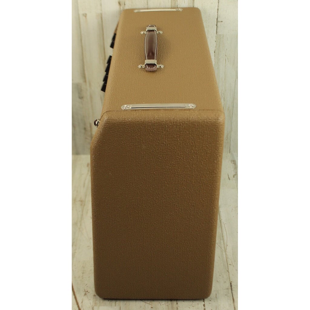 Fender DEMO Fender '62 Deluxe Amp (224)