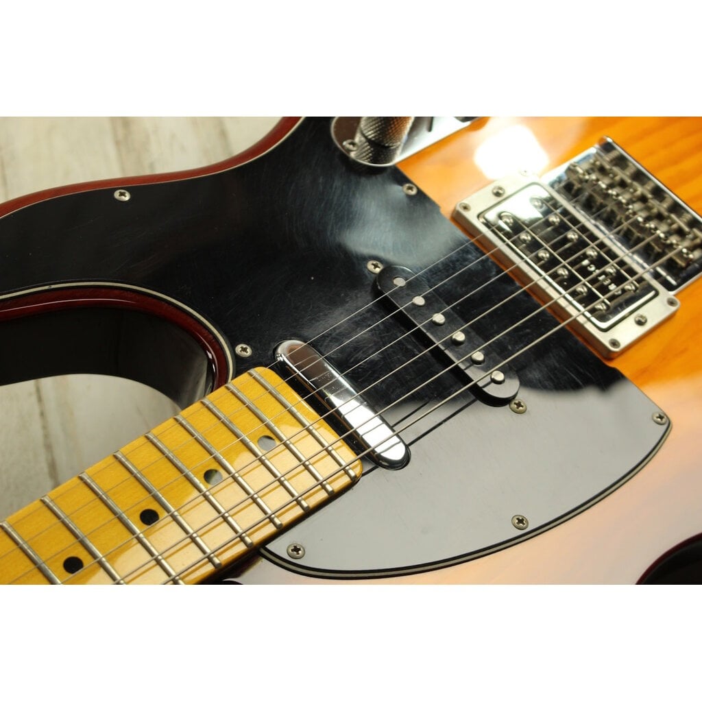 Fender USED 2015 Fender Modern Player Telecaster Plus (393)