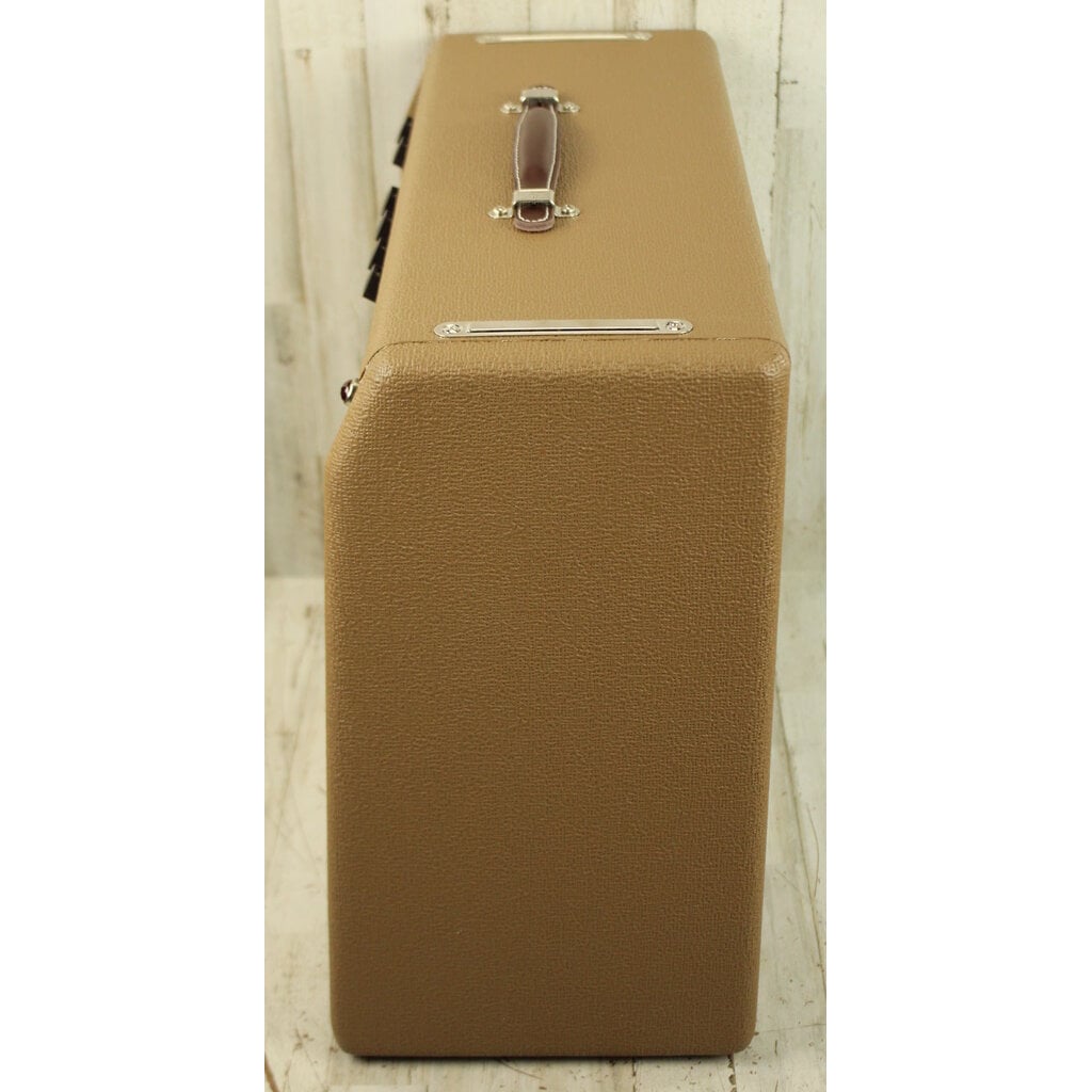 Fender DEMO Fender '62 Deluxe Amp (454)