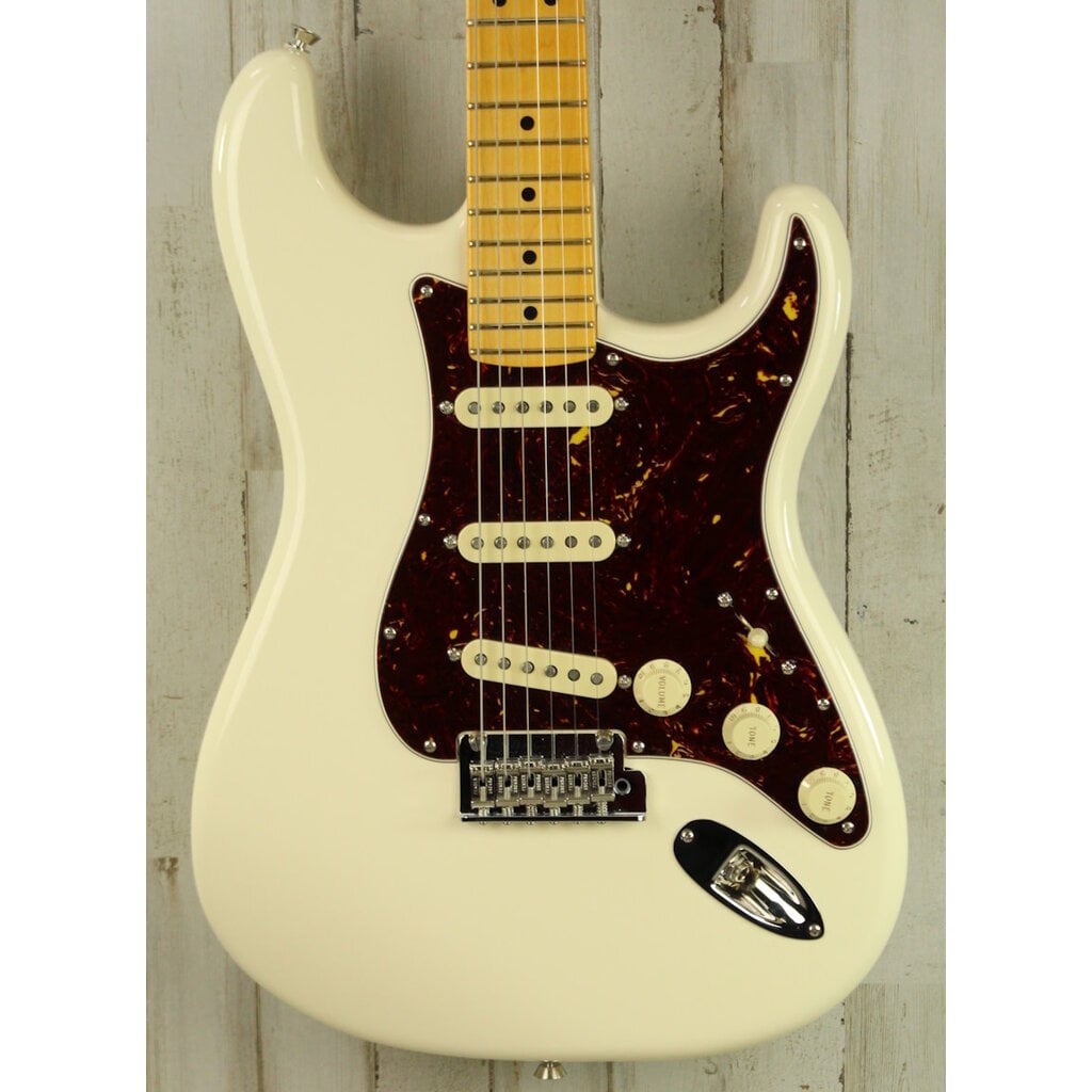 Fender USED Fender American Professional II Stratocaster (011)